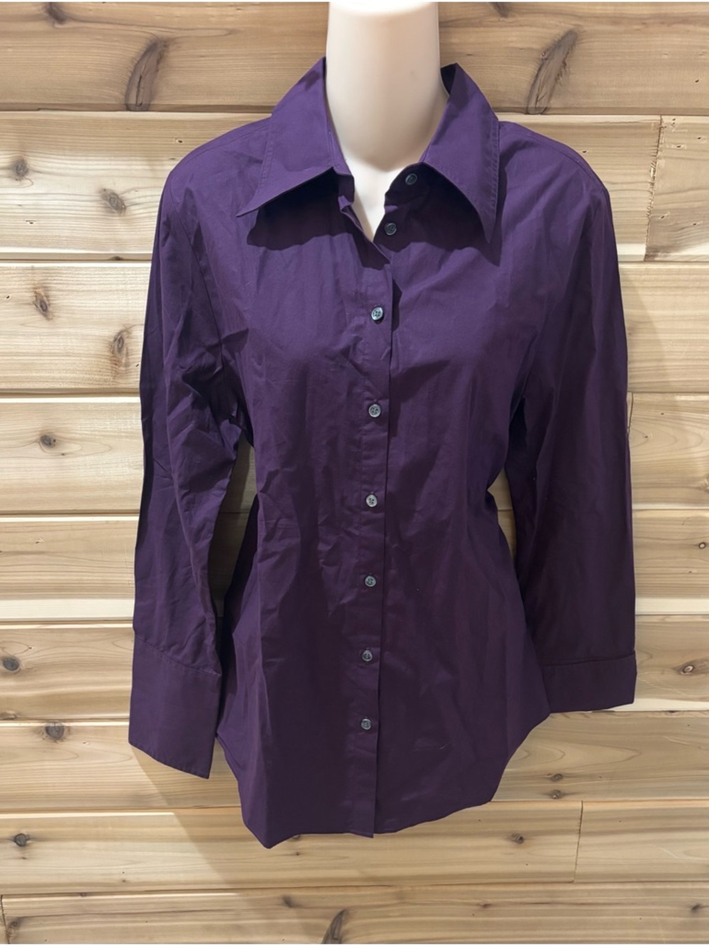 Brand new Banana Republic Classic Women's Button-Up Shirt in Deep Purple